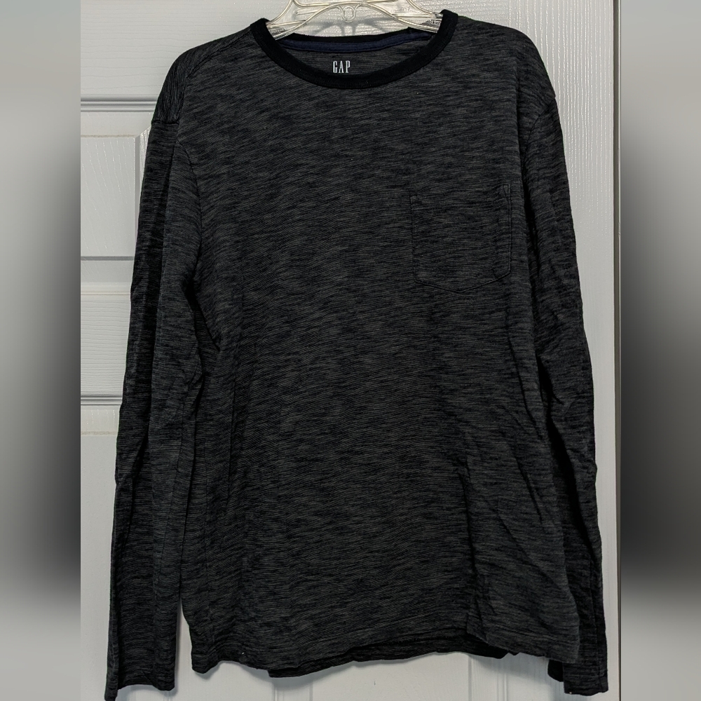 GAP Men's Charcoal Long Sleeve Tee